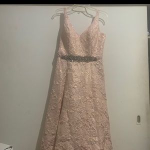 Gorgeous size 10 high low full gown tie back stunning David’s bridal cachet